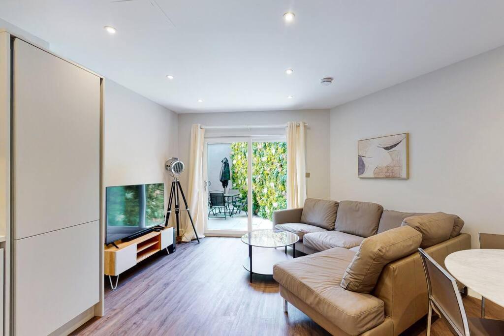 Elegant 2Bed Flat 10Min To Wimbledon Tennis Courts London Exterior foto